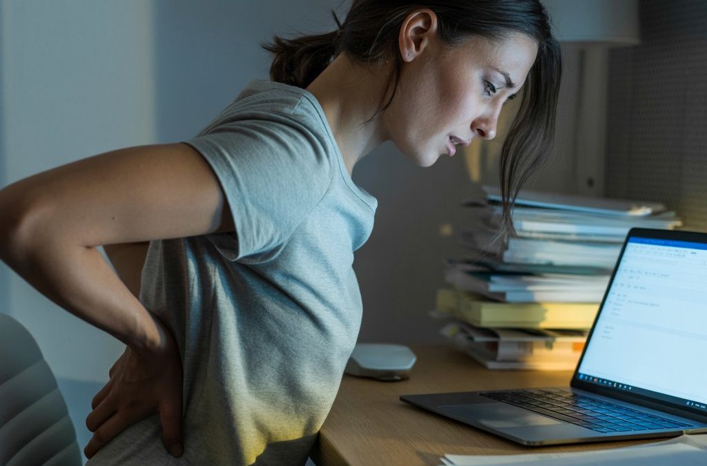 Dolor de espalda por teletrabajo: la epidemia silenciosa que puedes evitar